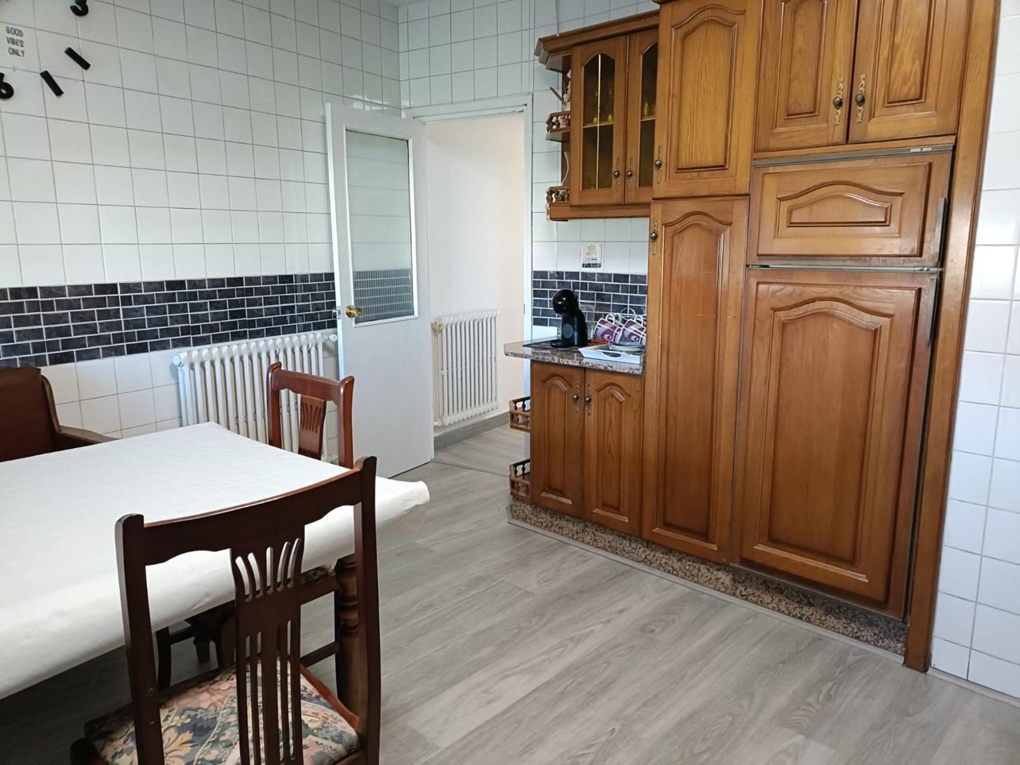 Apartamento Shenzhen En Astorga Camino De Santiago Cochera Bicis ภายนอก รูปภาพ